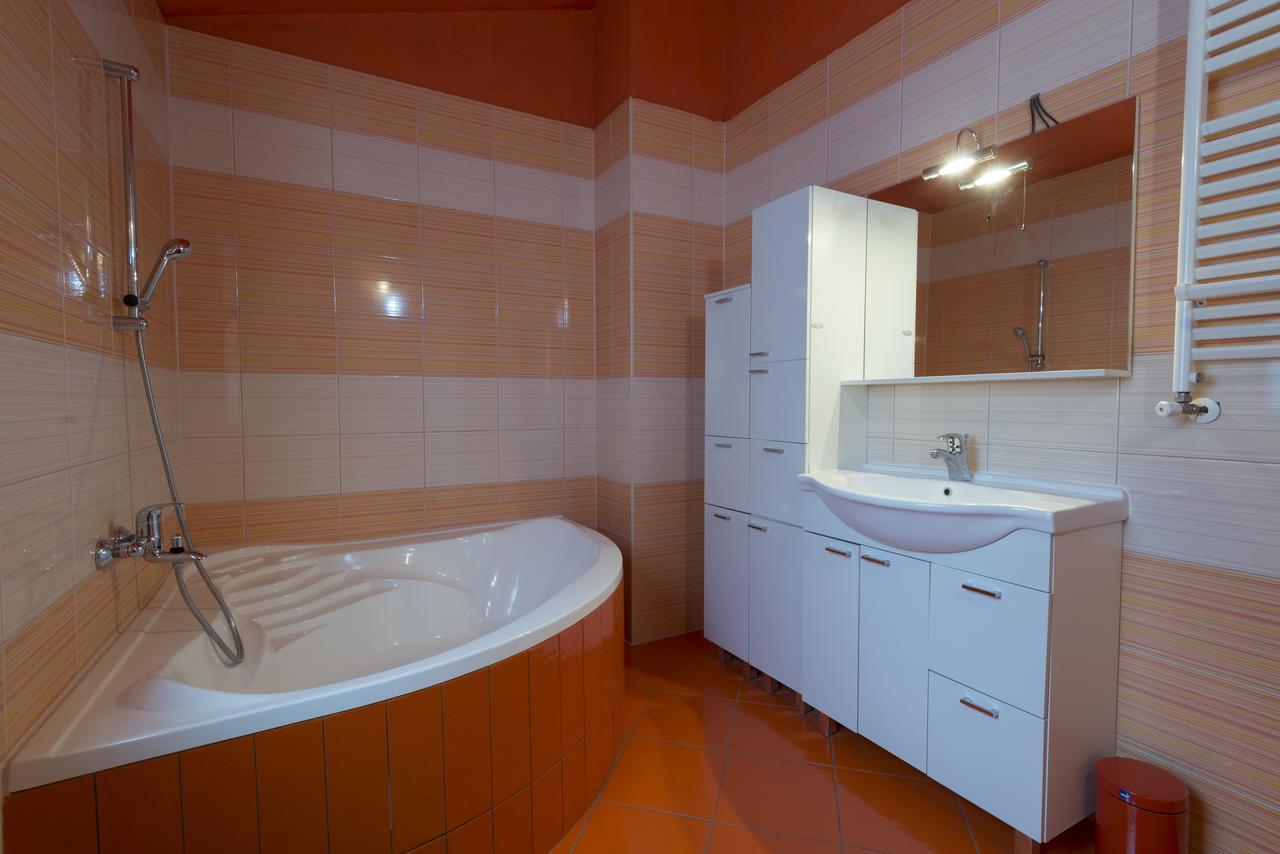 Apartment Blazenka Pula Bagian luar foto