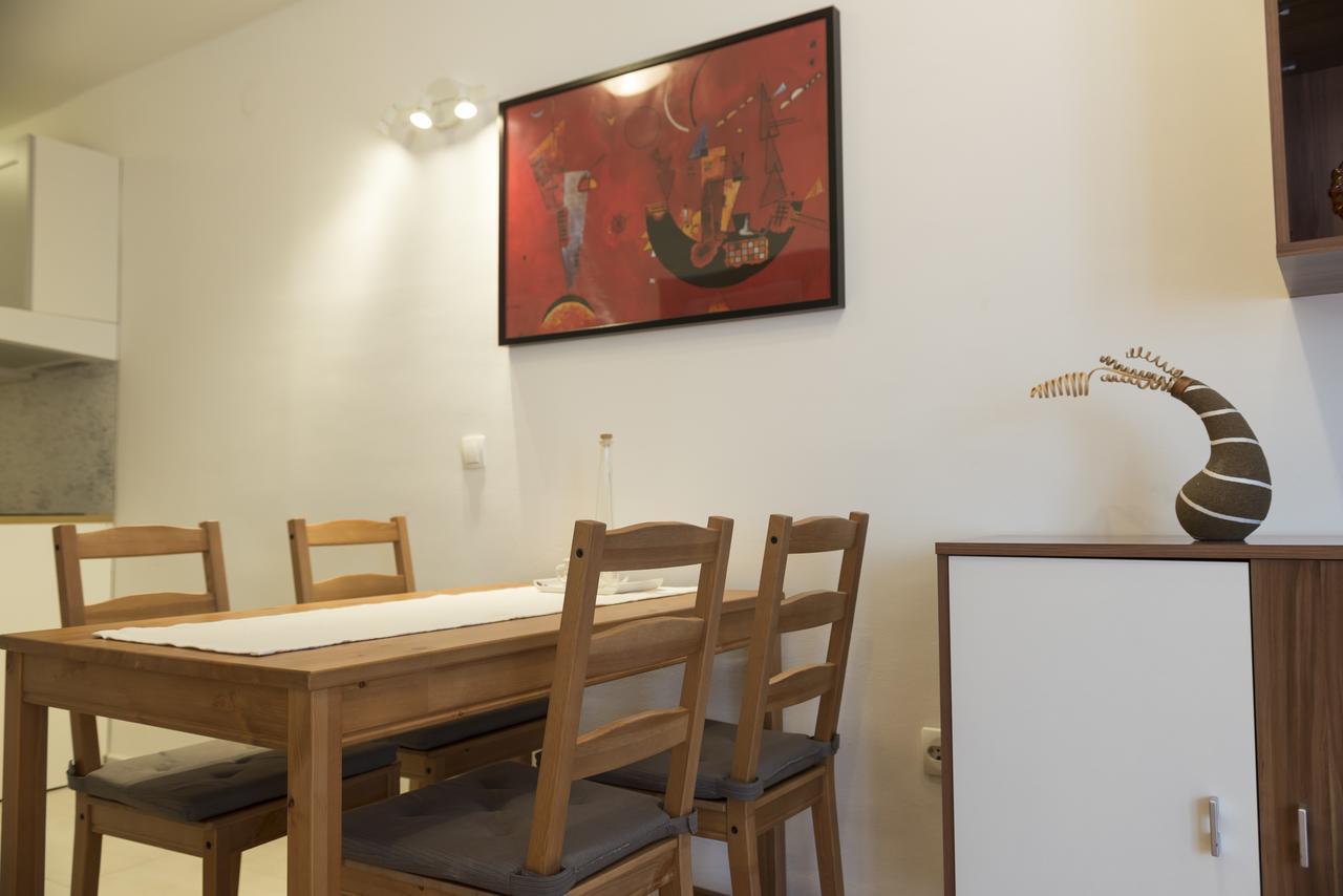 Apartment Blazenka Pula Bagian luar foto