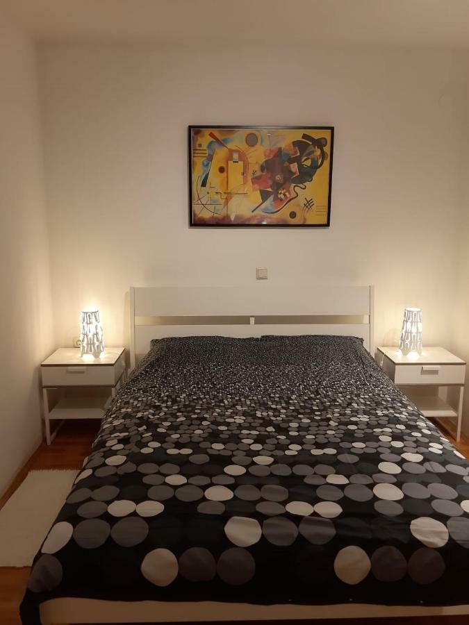 Apartment Blazenka Pula Bagian luar foto
