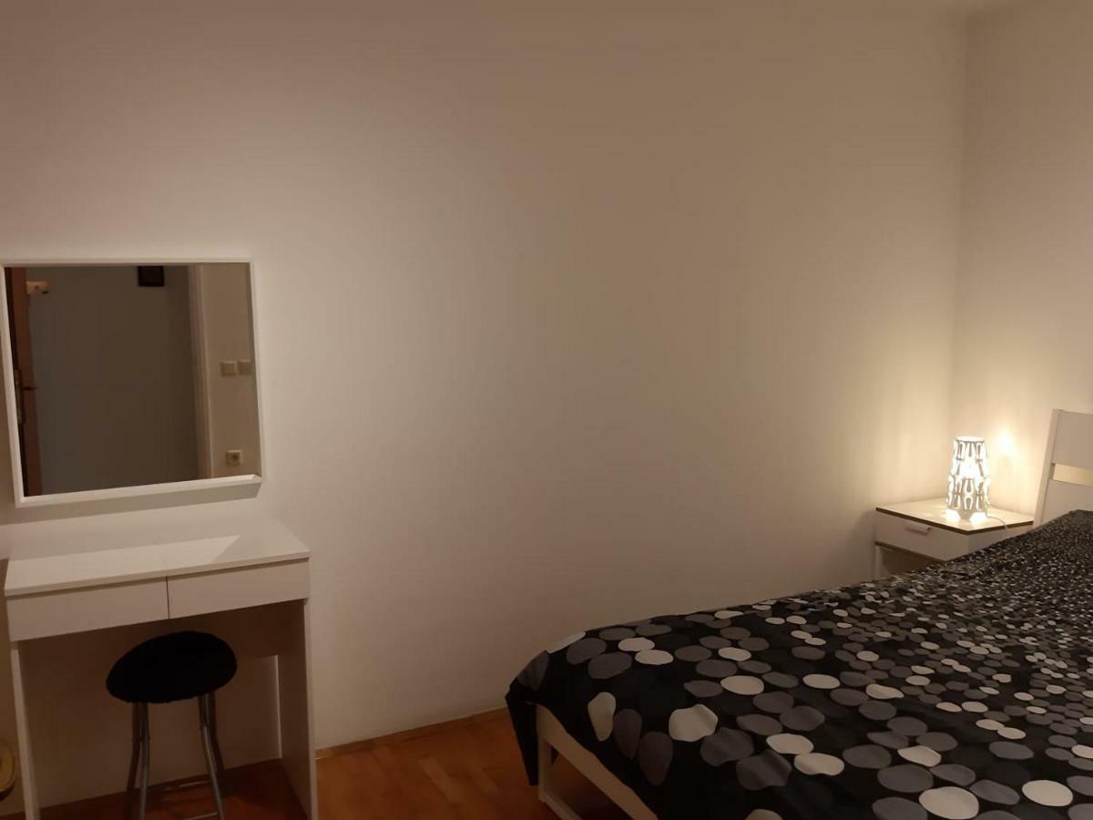 Apartment Blazenka Pula Bagian luar foto